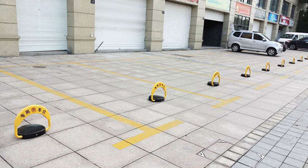 共享停車(chē)位智能車(chē)位鎖獨(dú)領(lǐng)風(fēng)騷