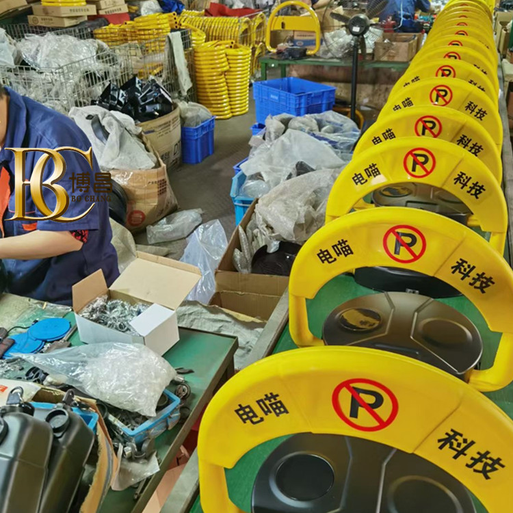 車(chē)位越發(fā)緊張，車(chē)位鎖實(shí)行共享緩解